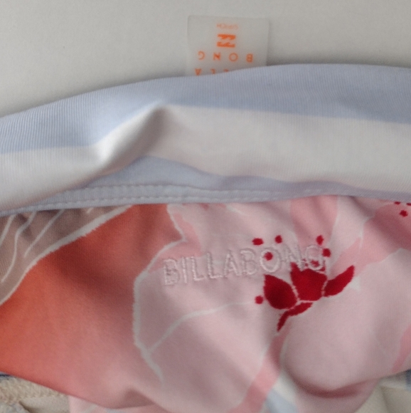 🆕 Billabong Floral swim bottom - Picture 11 of 11